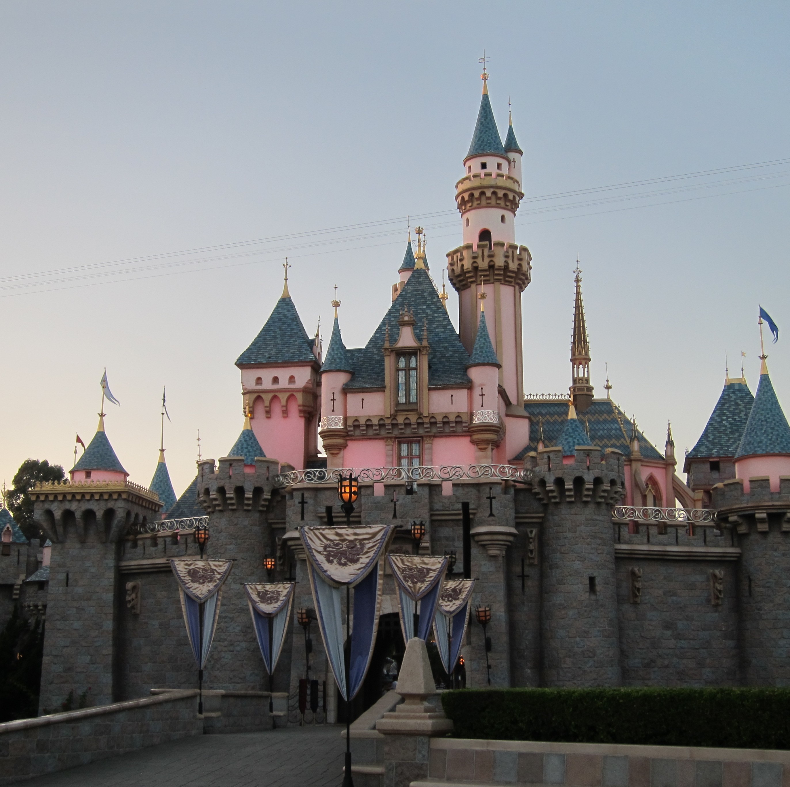 August 2014 DLR Report Update (11/24/14) | No Longer Californians, but Still Annual Passholders